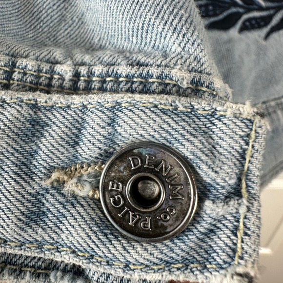PAIGE City of Angels Embroidered Denim Trucker Jacket Women's Size M Light‎ Wash - Picture 12 of 12